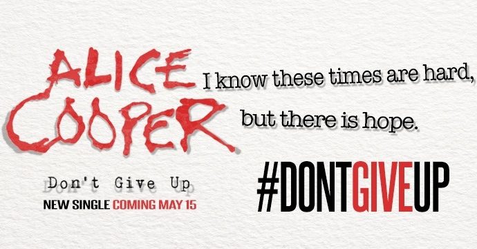 Alice Cooper : nouvelle vidéo « Don&rsquo;t Give Up »