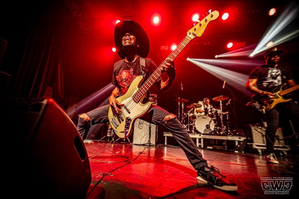 Ayron Jones à l'Elysée Montmartre