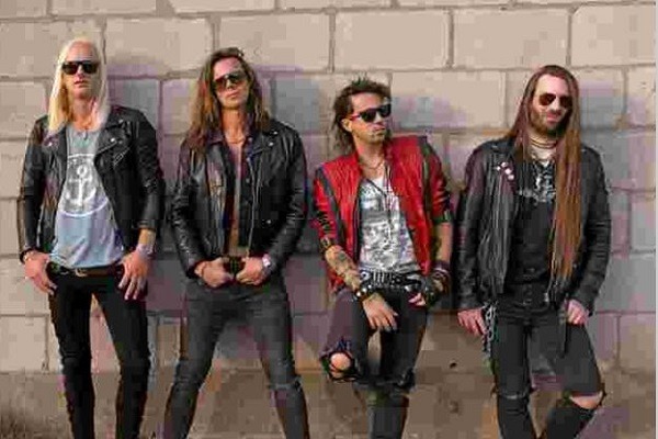 CRAZY LIXX : Nouveau single « Call Of The Wild »