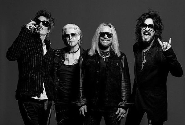 MÖTLEY CRÜE et DOLLY PARTON : From the Beginning