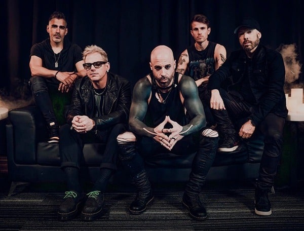 Daughtry  : Lyric vidéo THE BOTTOM