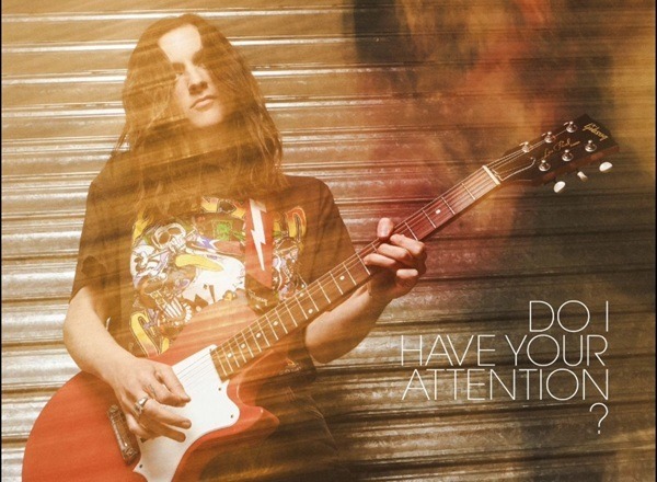 LAURA COX : Single DO I HAVE YOUR ATTENTION?