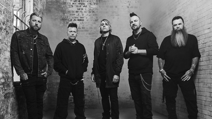 Three Days Grace sort Alienation