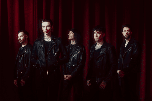 Black Veil Brides : Revenger ft Machine Head