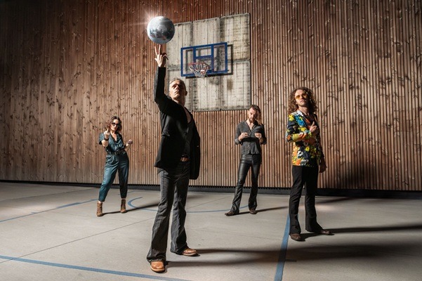 DISCOZERO : Clip de MARY & JESSE