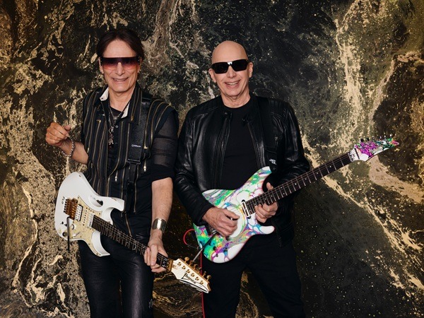 Joe Satriani et Steve Vai, SatchVai