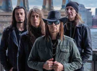 Spread Eagle : « Flat Earth Vultures »