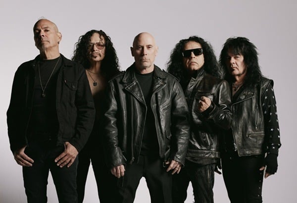 Armored Saint : Hit a Moonshot