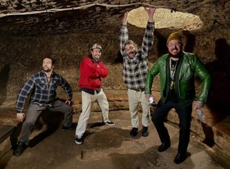 Crobot : clip du single Foot Off