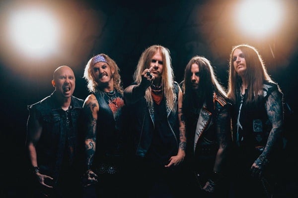 Confess : »The Warriors (feat. Will Wilde) »