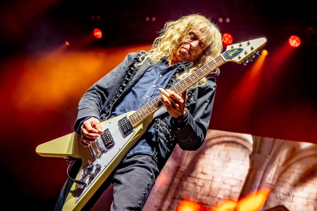 SAXON Live Zénith Paris 2026