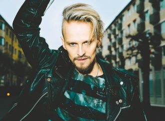 Erik Grönwall : Praying For A Miracle