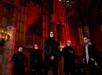 Motionless in White : R.I.P. (feat. Skylar Grey)