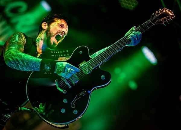 Ricky Warwick : Seek Zen Destroy (ft. Phil Collen)