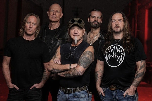 Accept : Single Save Us ré-imaginé