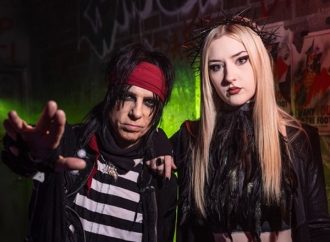 Crossbone Skully : Single Riding With Angels
